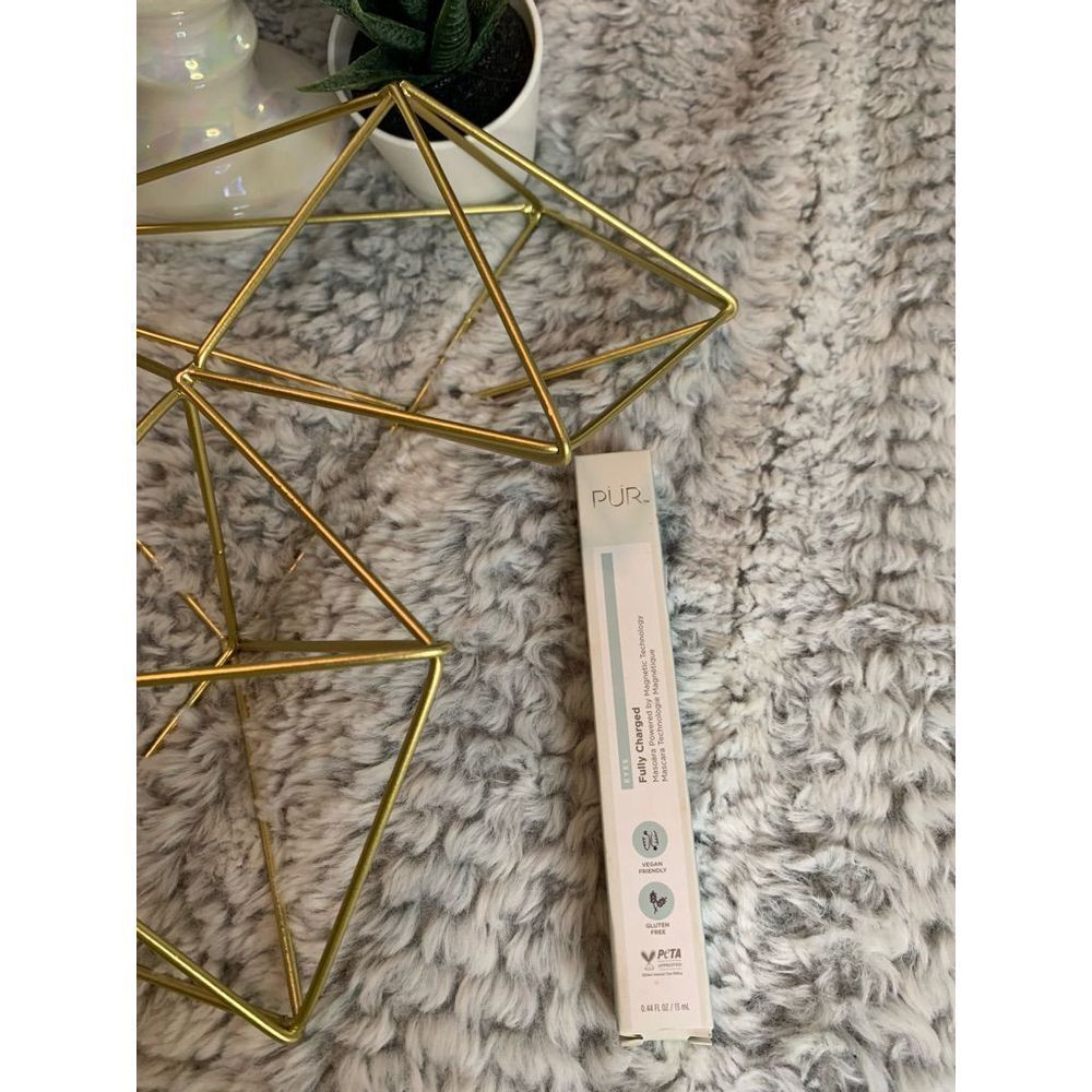 PÜR Fully Charged Mascara